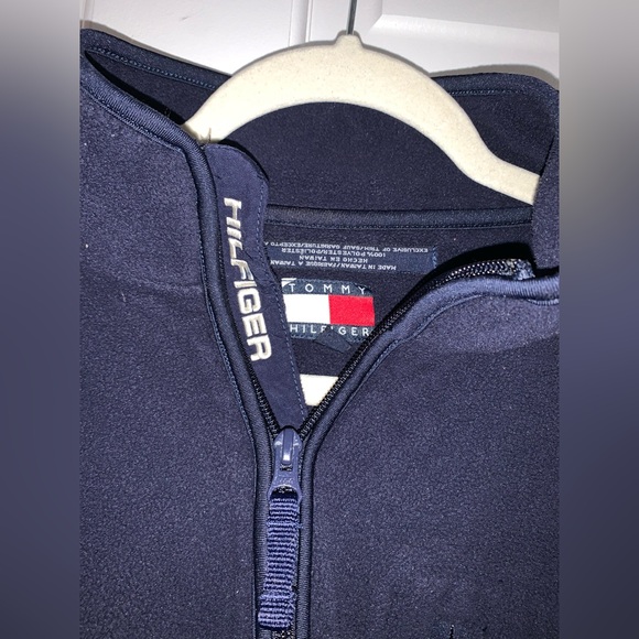 Tommy Hilfiger Fleece Jacket Size XL with Collar and Zippers - Picture 3 of 7